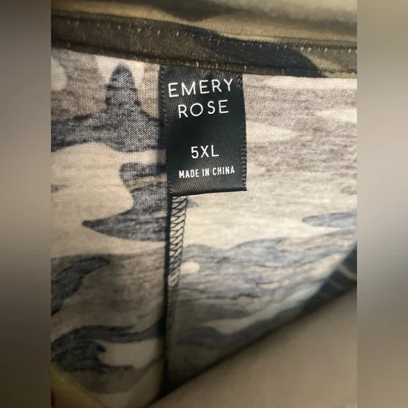 SHEIN camo dress - Picture 4 of 4